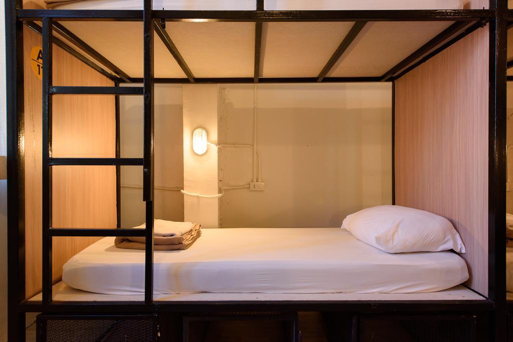 Warm White Hostel Μπανγκόκ Εξωτερικό φωτογραφία