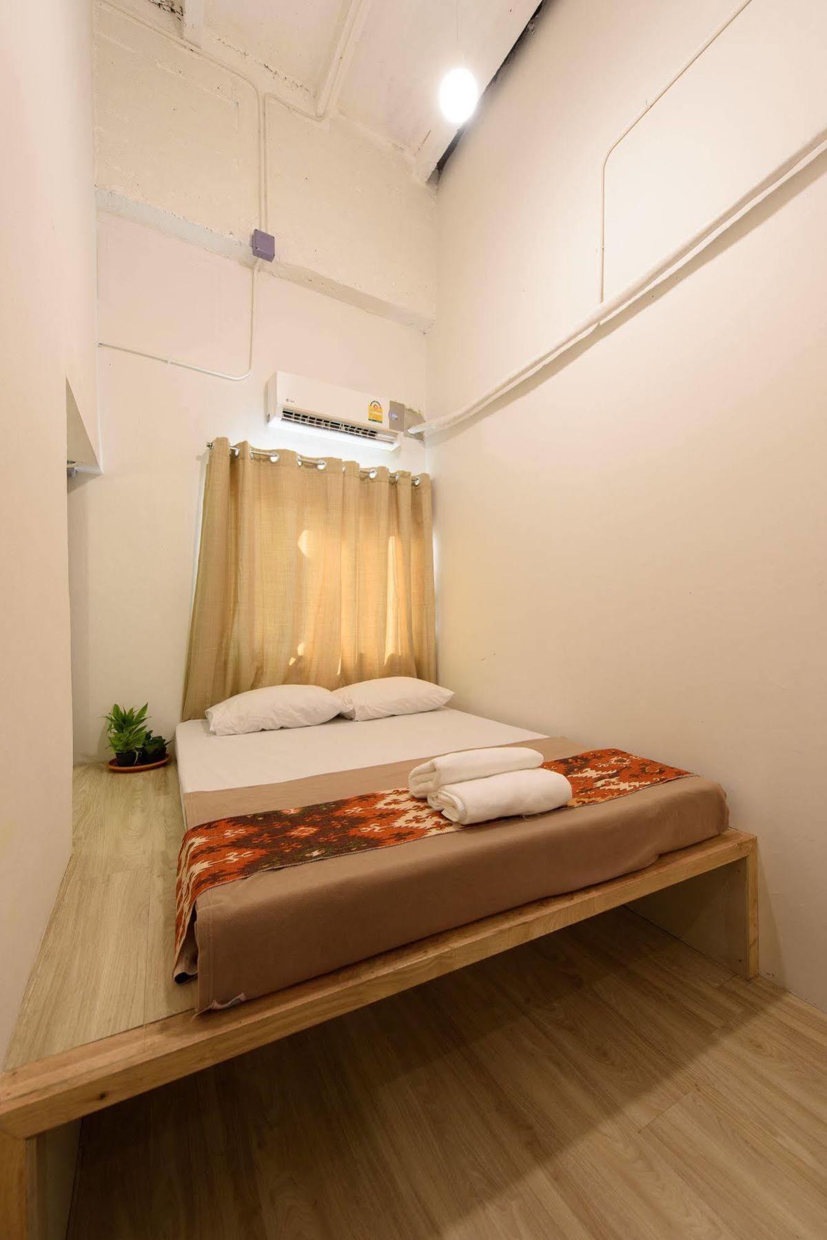 Warm White Hostel Μπανγκόκ Εξωτερικό φωτογραφία