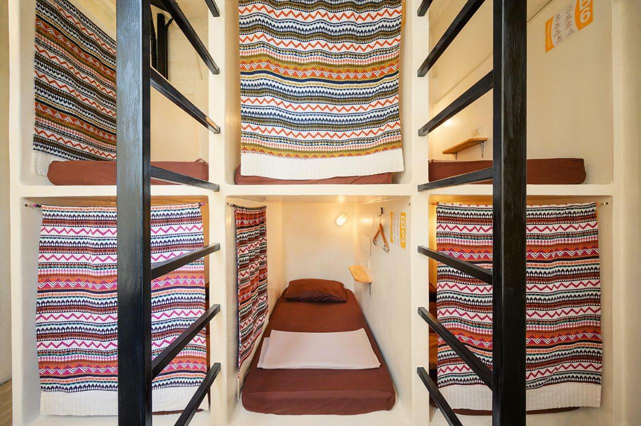 Warm White Hostel Μπανγκόκ Εξωτερικό φωτογραφία